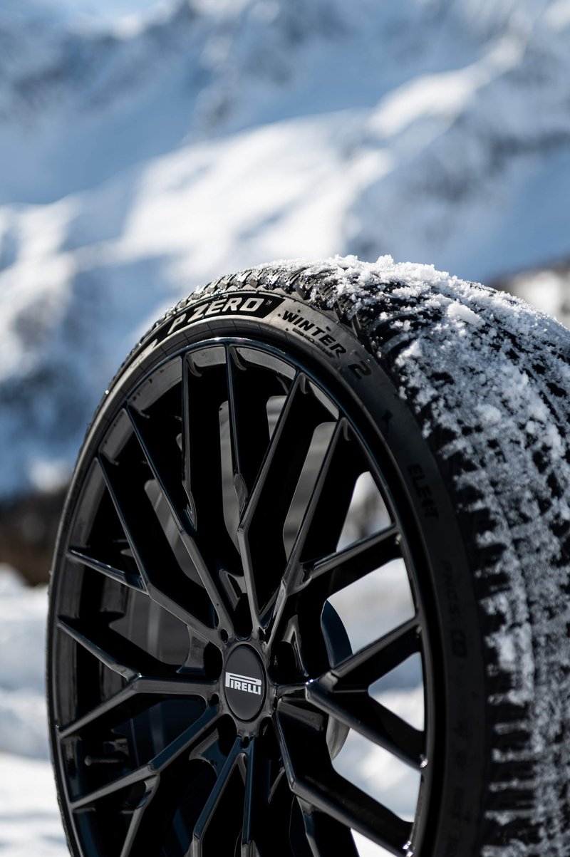 Foto: Pirelli - Auch sportliche Winterreifen auf schicken Felgen sind heute keine Seltenheit mehr Foto: Pirelli - Auch sportliche Winterreifen auf schicken Felgen sind heute keine Seltenheit mehr